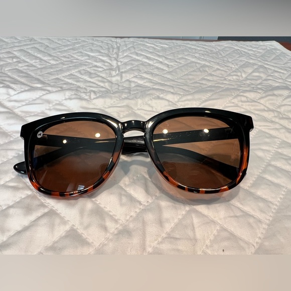 Knockaround tortoise shell sunglasses - Picture 4 of 5